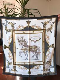 Rari e preziosi foulard Hermes vintage
