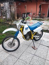 Suzuki dr350 r 
