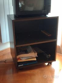 Mobiletto legno con ruote e ripiano Vulca