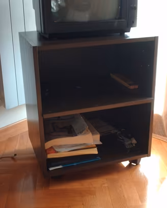 Mobiletto legno con ruote e ripiano Vulca