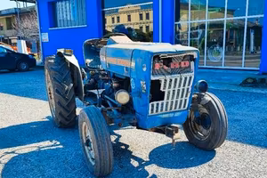 Ford 3000-3 distributori idraulici