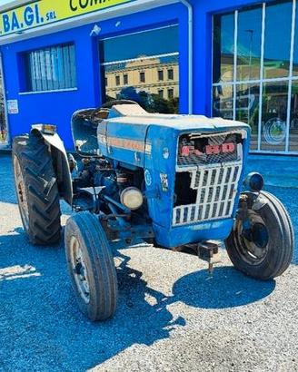 Ford 3000-3 distributori idraulici