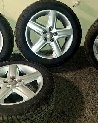 CERCHI IN LEGA E GOMME DA 16  5 FORI AUDI  