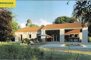 Ampio Lotto edificabile con magazzino - RIF 302