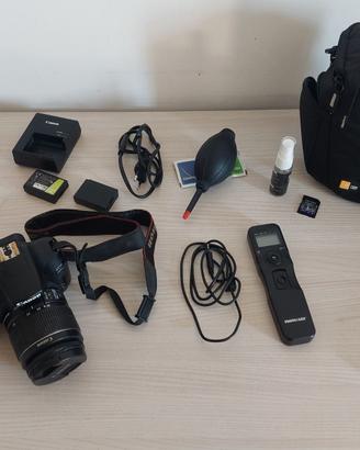 CANON 2000D