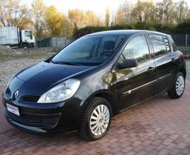 RENAULT Clio 1.5 dCi 85CV 5 porte confort