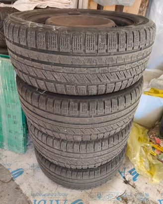 Gomme invernali e cerchi ford 195/50 R15