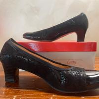 Scarpe donna con tacco largo