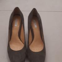 Scarpa con tacco GEOX