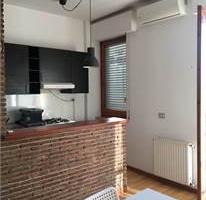 Bilocale in contesto riservato -