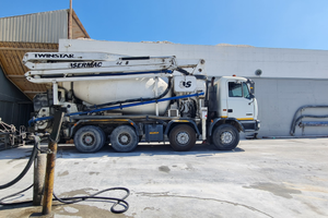 Astra hd7 84/38 con Betonpompa sermac 4z28