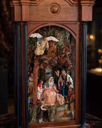 PRESEPE NAPOLETANO ARTIGIANALE IN TECA 140x70cm