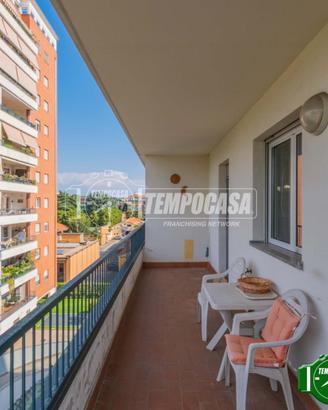 BILOCALE CON TERRAZZO e BOX