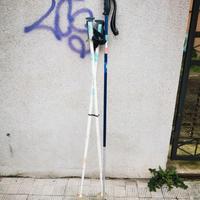 3 racchette scii 2 bianche (uguali), 1 blu