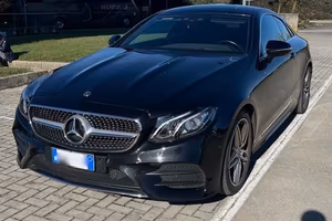 Mercedes-Benz Classe E Cpé E COUPE 220 D AMG line