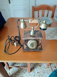 Telefono antico