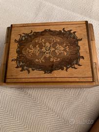 Carillon in legno vintage