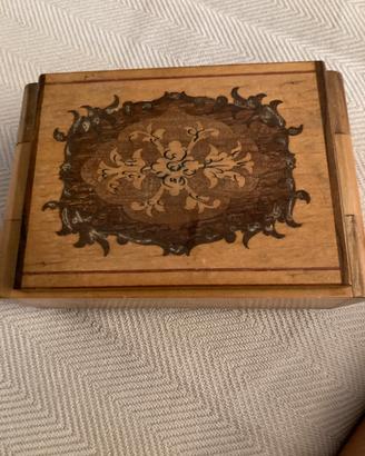 Carillon in legno vintage