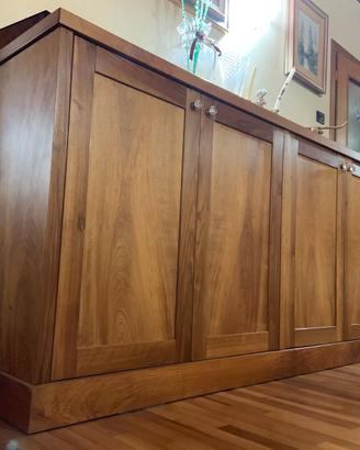 Credenza di noce nazionale