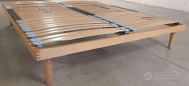 Letto  doghe matrimoniale in legno, come nuovo