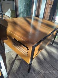 Mobile vintage in legno massello