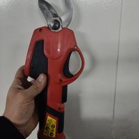 Forbice telescopica a batteria 