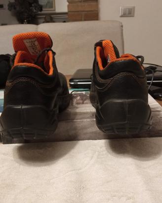 scarpe antifortunistica