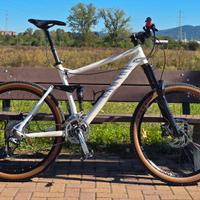 Bici Mountain Bike Canyon MTB full 140 mm size L