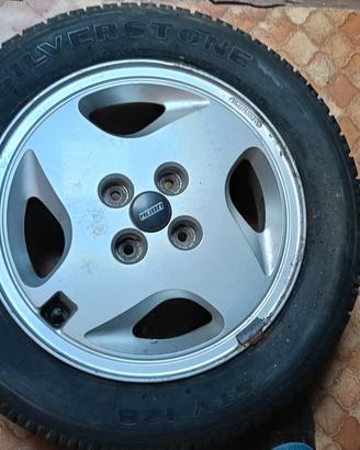 2 cerchi in lega. per auto d'epoca 