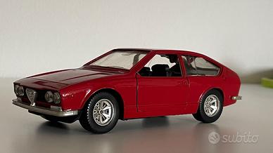 Alfa Romeo Alfetta Gt BBURAGO  1:24