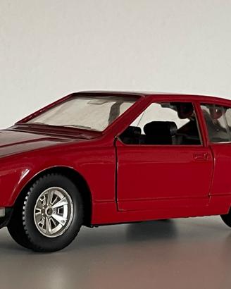 Alfa Romeo Alfetta Gt BBURAGO  1:24