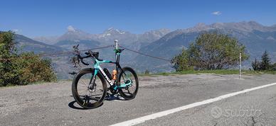 Bianchi Oltre XR3 2022 tg 57