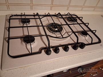Piano cottura 5 fuochi