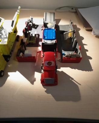 DISNEY-PIXAR CARS: Camion di Lightning McQueen