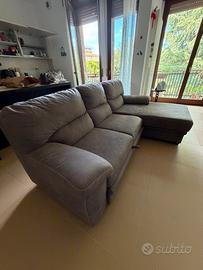 Divano modello SARA di Mondo Convenienza