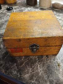 scatola industriale in legno