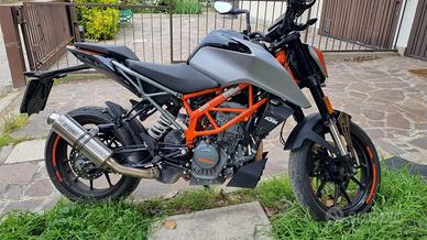KTM 125 DUKE 2023