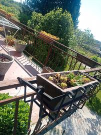 Porta vasi da balcone