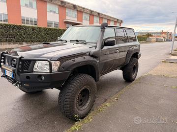 Nissan patrol y61