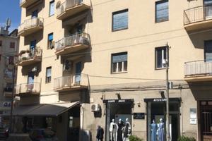 Appartamento luminoso in piazza Giovanni XXIII