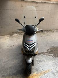APRILIA LEONARDO 250cc 2000
