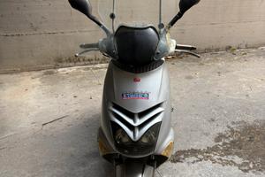 APRILIA LEONARDO 250cc 2000