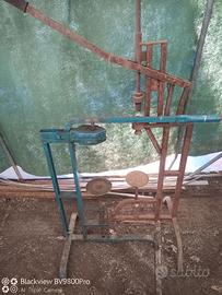 2  tappatrici per bottiglie tappo sughero