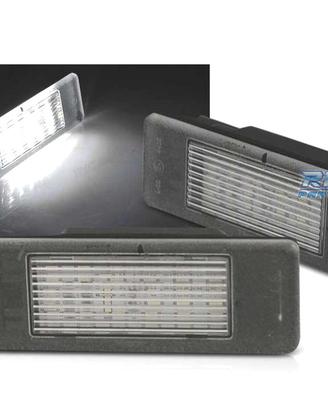 LUCI TARGA A LED NISSAN QASHQAI JUKE NAVARA MERCED