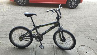 BICICLETTA BMX REGINA