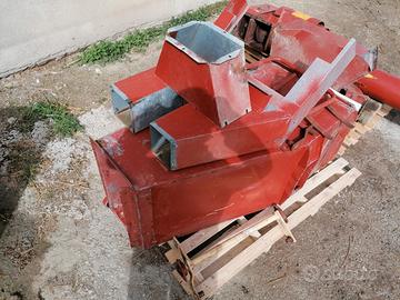 Ricambi mietitrebbia 3560 new holland