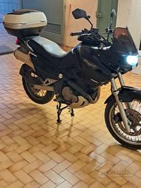 Suzuki XF Freewind 650 - 1999