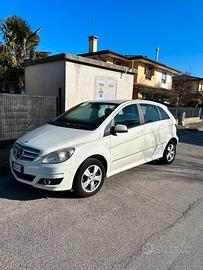 Mercedes Classe b gpl 50mila km neopatentato