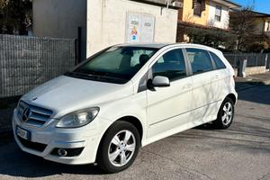 Mercedes Classe b gpl 50mila km neopatentato