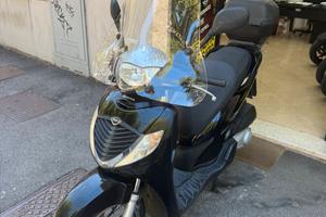 Honda SH 150 - 2008 nero - PERMUTE